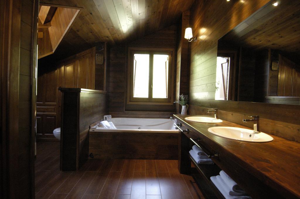 Hotel Rural El Porton De Murillo Broto Room photo