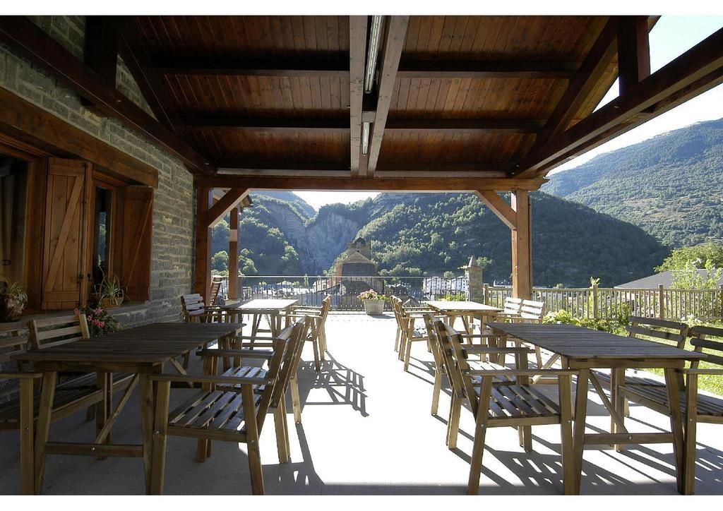 Hotel Rural El Porton De Murillo Broto Exterior photo