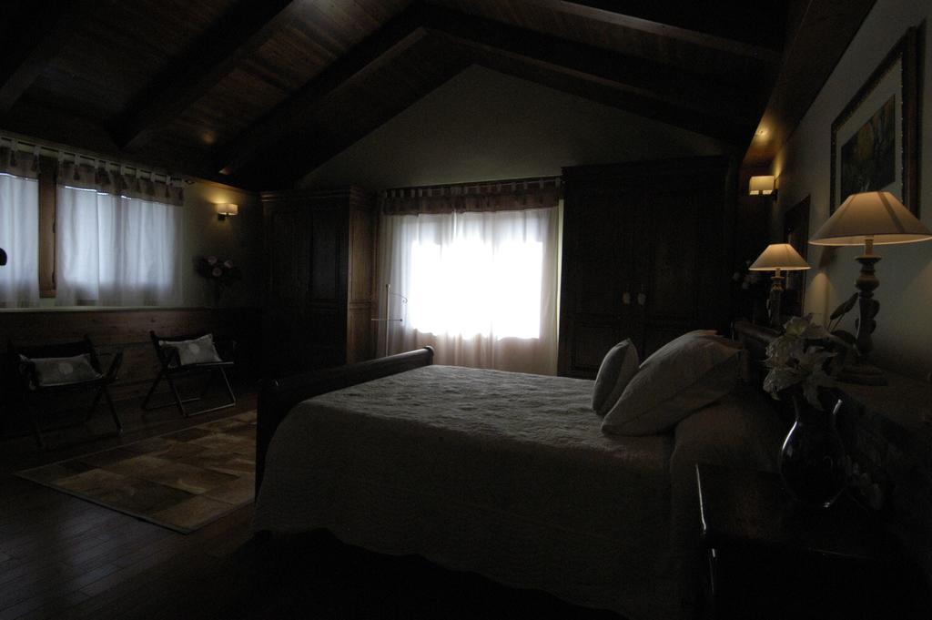 Hotel Rural El Porton De Murillo Broto Room photo